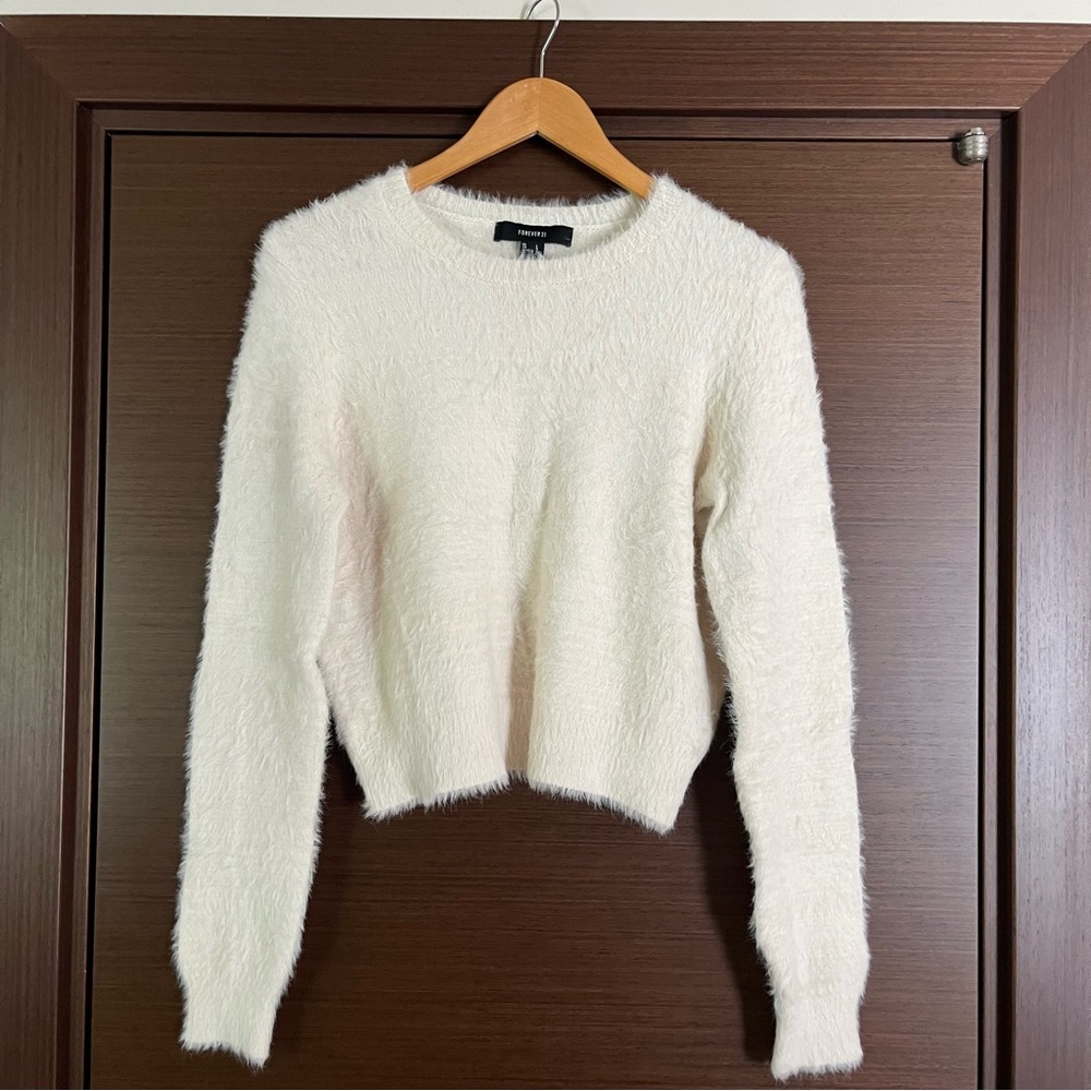 Forever 21 fuzzy Cream colored Sweater